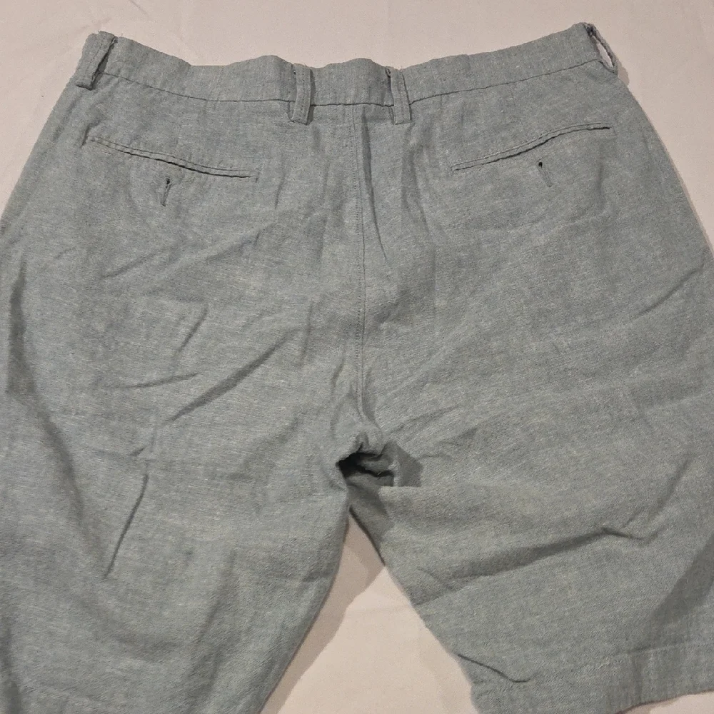J. Crew Men's Heather Gray Flat Front Shorts